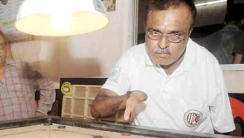 One-fingered carrom star plays for love of game