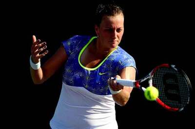 Kvitova cuts Italy's lead to 2-1 in Fed Cup semis