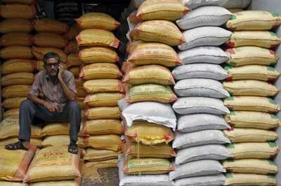 Inflation at -3.81% in October; pulses, onion expensive