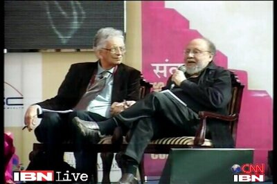 Andhra MP files complaint against Ashis Nandy