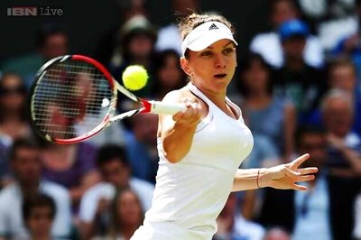 Halep, Bouchard advance to Wimbledon semifinals