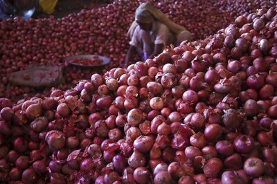Have Onions, Will Travel: This Mumbai Man Turns to Vegetable Trade to Return Home to UP Amid Lockdown