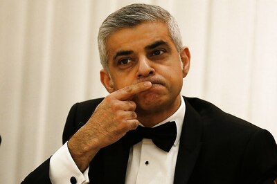 Staunch 'Remainer', London Mayor Sadiq Khan Calls for Second Brexit Referendum