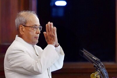 Lost Focus, Anna Hazare Movement: Ex-Prez Pranab Mukherjee's Book Lists Reasons for Congress Debacle