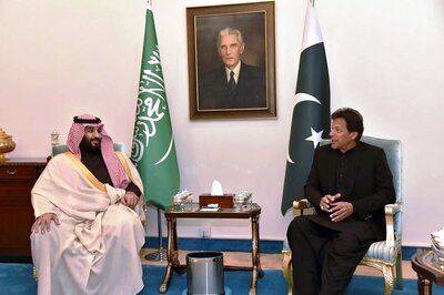 Pakistan PM Imran Khan Meets Saudi Crown Prince Mohammad bin Salman, Discusses Ties