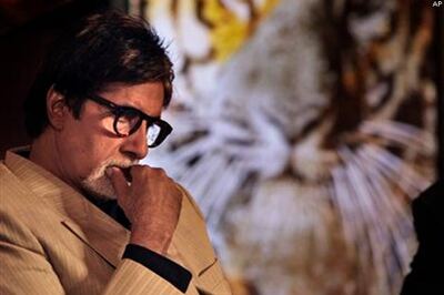 Police in action: Big B on blogger harassing him
