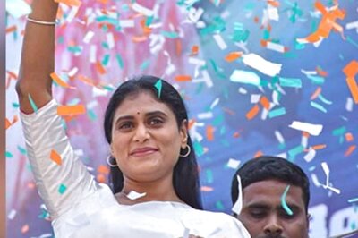 With Jagan Mohan Reddy Absent, Is YSR's Tribute Meet Glimpse of a Brewing Political Sibling Rivalry?