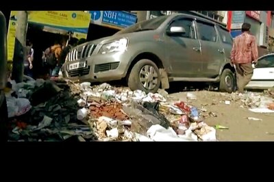 Delhi: Sanitation workers call off strike following assurance from government