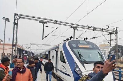 'Like Travelling in Modern-Day Pushpak Vimaan': Ayodhya-Bound Vande Bharat Wins Praise from Devotees