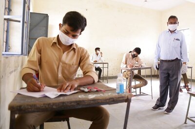 Exam Centres will Become Super-Spreaders if CBSE Board Exams not Cancelled: Sisodia