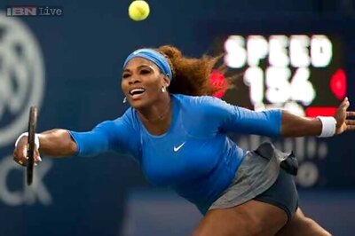 Serena Williams, Bartoli advance in Toronto
