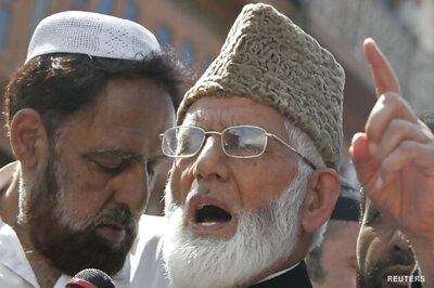 Geelani on payroll of ISI, says NC leader