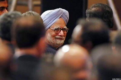 India-Pak want to resolve outstanding issues peacefully: PM