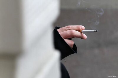 UK set to introduce plain cigarette packaging, aims to decrease number of smokers