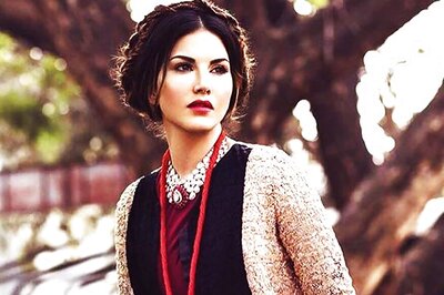 Sunny Leone To Come Up With Her Own Cosmetic Line