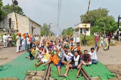 Railways Lose Rs 1,200 Crore Due to Farmers' Protest at 32 Places in Punjab, Haryana
