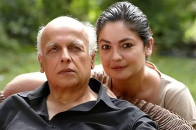 Bigg Boss OTT 2: Mahesh Bhatt Reunites with Daughter Pooja, Recalls Her as Family's Backbone in Tough Times