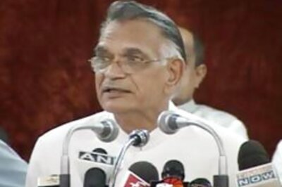 Cabinet divided, Bajrang Dal escapes ban