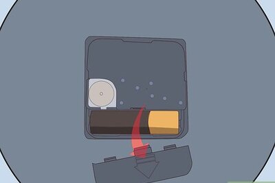 How to Maintain a Battery Powered Quartz Wall Clock