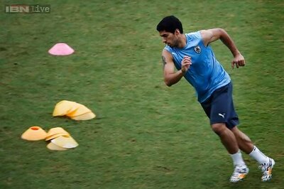 World Cup 2014: Luis Suarez says knee perfect before Italy match
