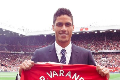 Manchester United Sign French Defender Raphael Varane Till 2025