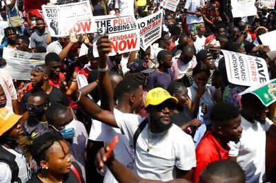 Nigeria's Anti-police Brutality Protests Block Major Roads