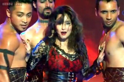 Jhalak Dikhhla Jaa 7: Madhuri Dixit does a mindblowing samba act on the opening weekend of the dance-based reality show