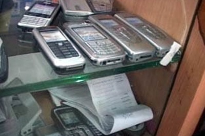 Pre-paid cell ban in J-K can't be revoked: Centre