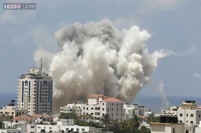 Renewed fighting jeopardizes Gaza truce efforts