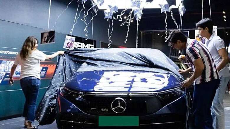Singer Shaan Purchases Mercedes Benz EQS Electric Sedan Worth Rs 1.62 Crore, Images Inside