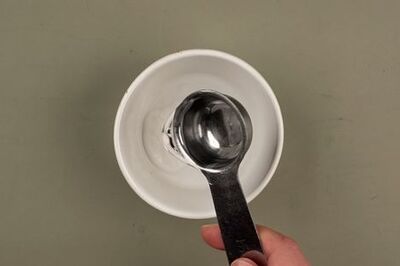 How to Make Clothing Stain Remover with Peroxide