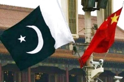 Pakistan in Tight Spot Again as IMF Asks Govt to Reopen CPEC Deals Ahead of Payment to China