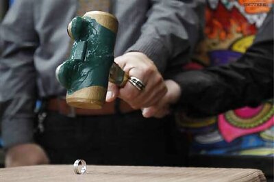 Divorce is contagious too!