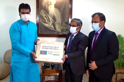 Bangladesh PM Sheikh Hasina Sends 300 kg of Haribhanga Mangoes to Tripura CM Biplab as a 'Sweet' Gesture