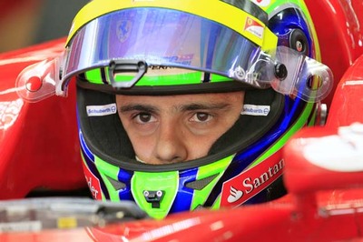 Felipe Massa fastest in Chinese GP second practice