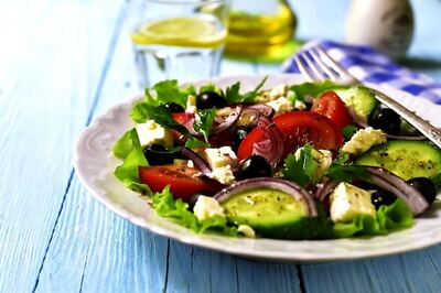 Aiming to Lose Those Inches? Eat Right!