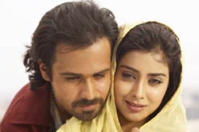 Pics: Emraan's new look in Awarapan 
