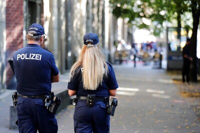 Berlin Police Investigate Officers Suspected of Racist Chat on African, Muslim Migrants