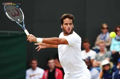 Despite 52 aces, Isner loses to Lopez at Wimbledon