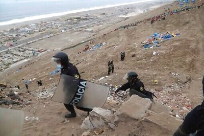 Police Roust Big Squatter Settlement On Edge Of Peru Capital
