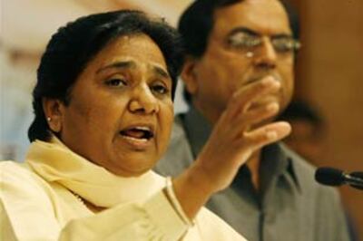 Keep off Uttar Pradesh: Mayawati tells Manmohan