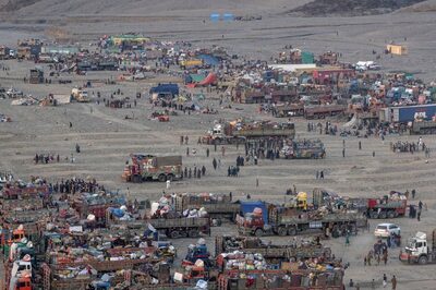 Border Dispute Strands Thousands of Trucks at Afghanistan-Pakistan Crossing