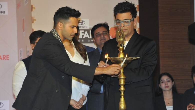 Varun Dhawan, Karan Johar Take Off Their Shoes as They Light the Diya at an Event; Video Goes Viral