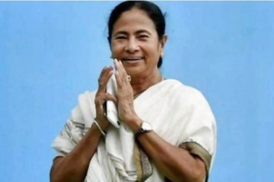 Mamata Banerjee Thanks PM Modi for Cooperation in Tackling Covid-19 Crisis