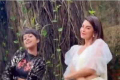Watch: Jacqueline Fernandez Joins Yohani for Manike Mage Hithe Instagram Reel