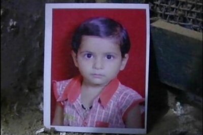 4-year-old falls in borewell, rescue efforts on