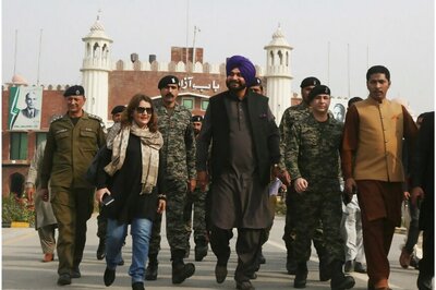 Navjot Singh Sidhu Writes to MEA Again Seeking Permission to Visit Pakistan for Kartarpur Ceremony