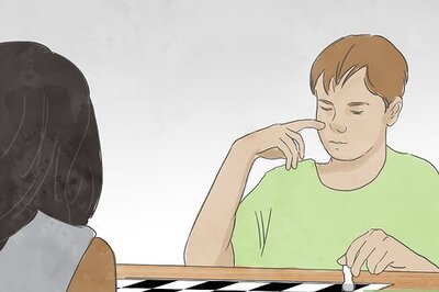 How to Get a Guy to Ask You to a Dance As a Preteen