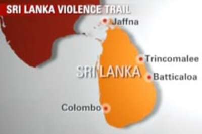 Lankan air force bombs LTTE positions