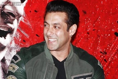 Salman Khan compares Jacqueline Fernandez with Zeenat Aman